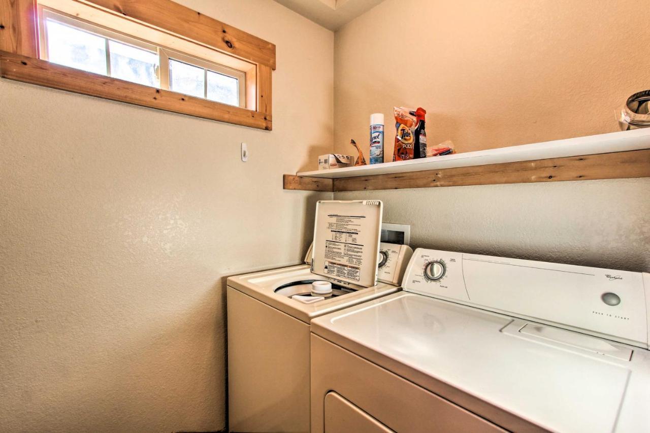 Klamath Falls Cabin Retreat With Deck And Grill! Eksteriør billede